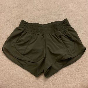 Lululemon shorts ⚡️